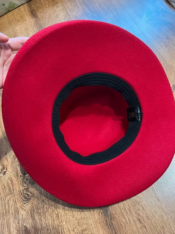 Czerwony kapelusz damski 100% wełny idealny prezent