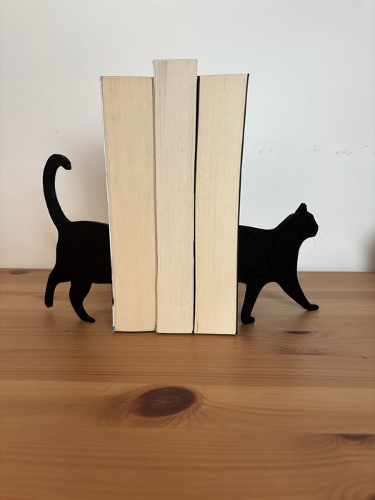 Podstawka na książki w kształcie kota