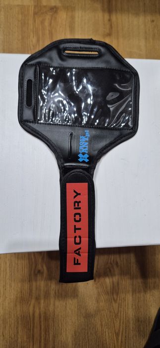 Etui na ramię na smartfona do biegania