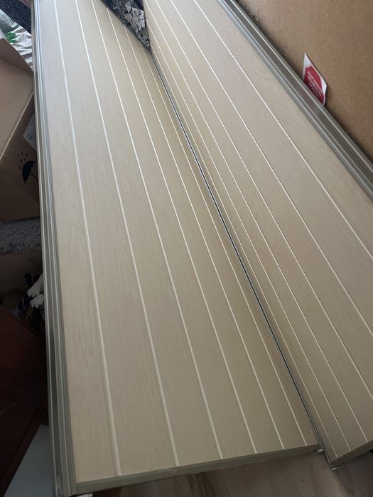 Drzwi szklane lustro przesuwne