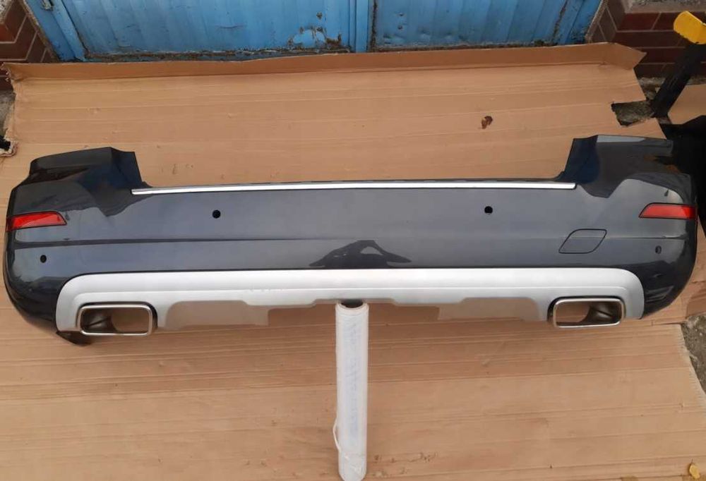 Задний бампер в цвет Mercedes GLK X204