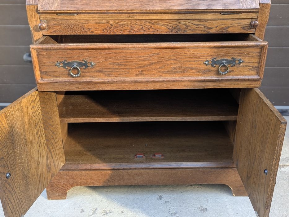 Секретер, секретарек, комод, стіл Антикварний Секретер-Бюро