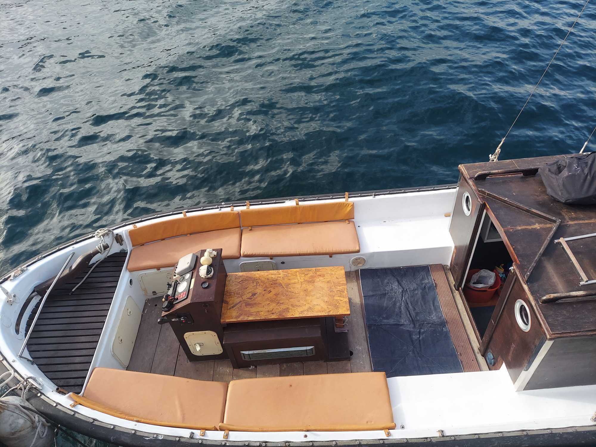 Barco bonito para passeios , palamenta completa e pronto a navegar!