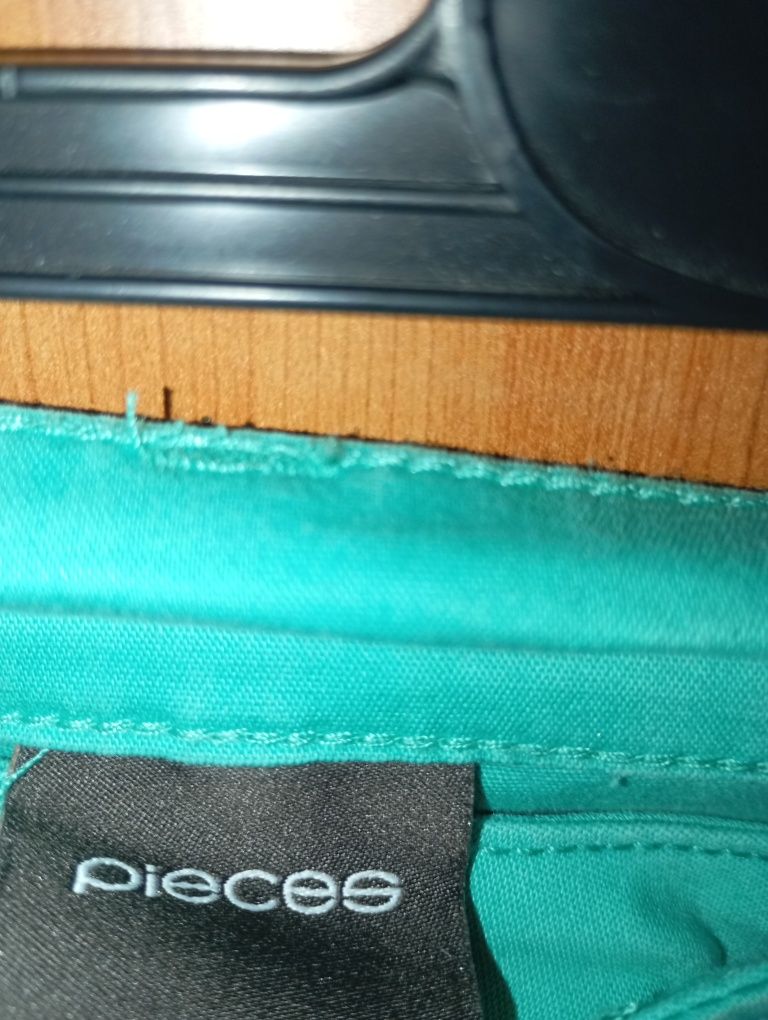 Spodnie damskie jeansy