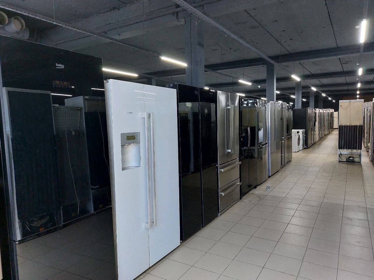 Холодильник Whirlpool WSG5588 Side-by-Side білого кольору.No Forst