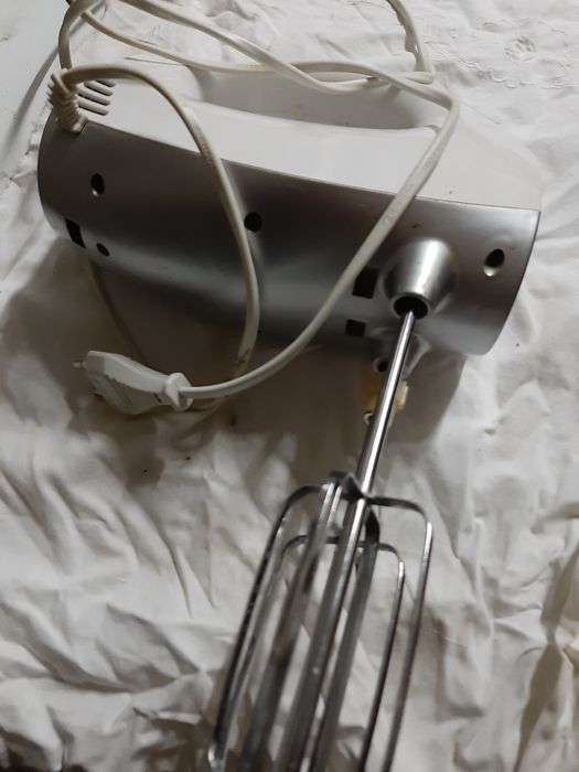 Batedeira a funcionar muito bem