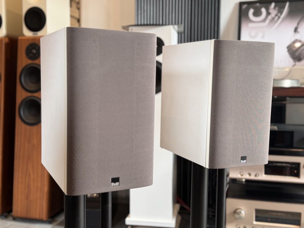 Bowers Wilkins 685 kolumny podstawkowe b&w monitory