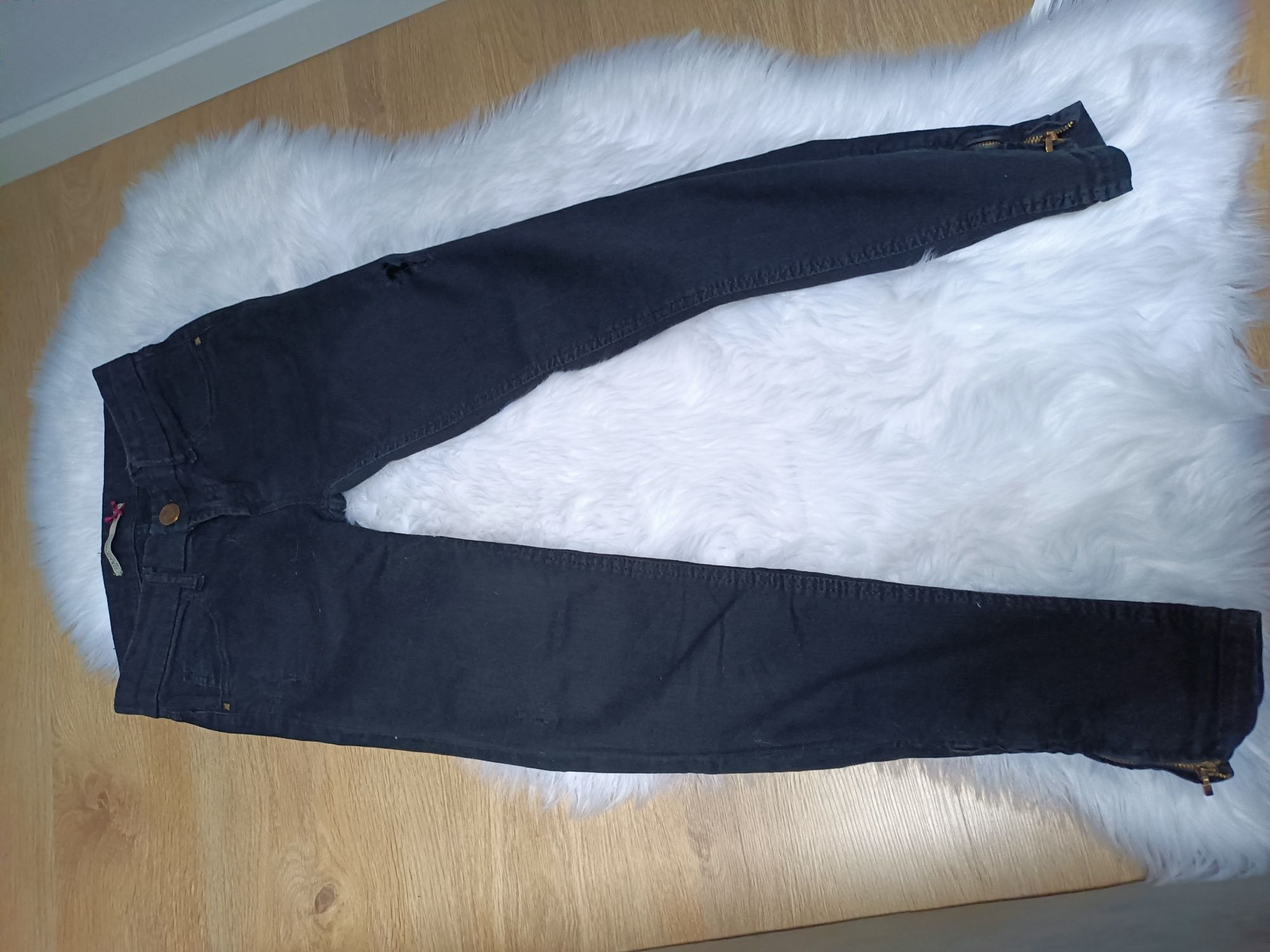 Czarne skinny rurki