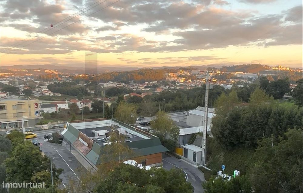 Apartamento T4 em Lourosa – Oportunidade Imperdível!