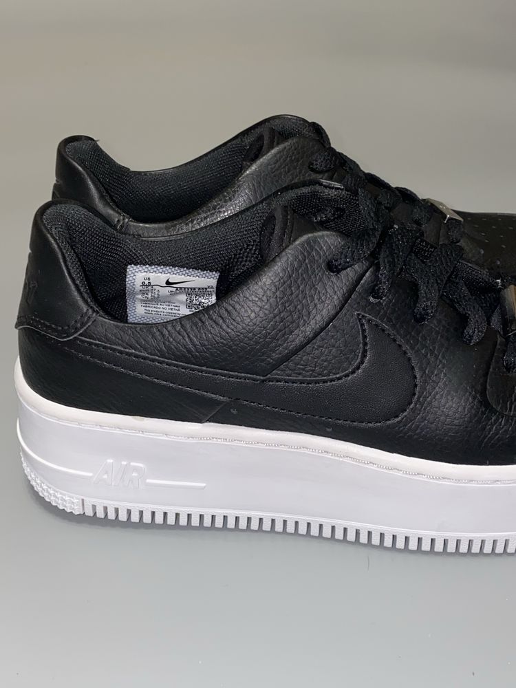 Кросівки Nike Air Force оригінал нові !  37.5