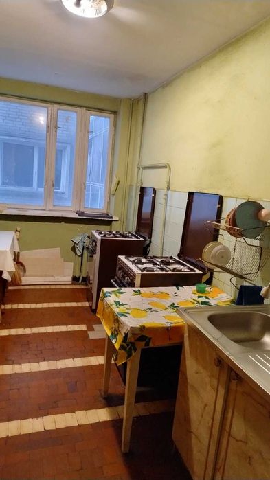 Оренда кімнати в гуртожитку вул. В. Великого