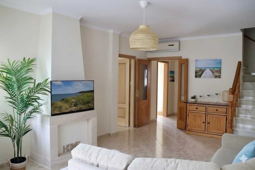 Moradia V3 máximo 7 Pessoas, Piscina, Manta Rota a 700 metros da praia