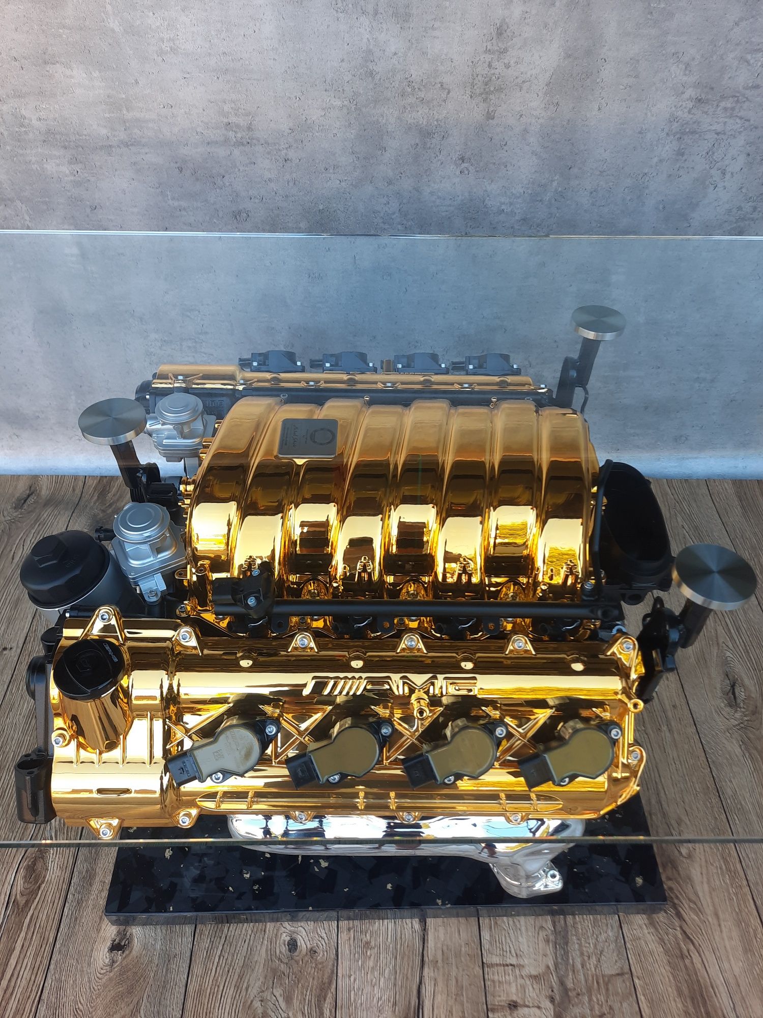 Stół z silnika Mercedesa V8 6.3 AMG Klasa G63 S63 E63 SL63 C63 CL63