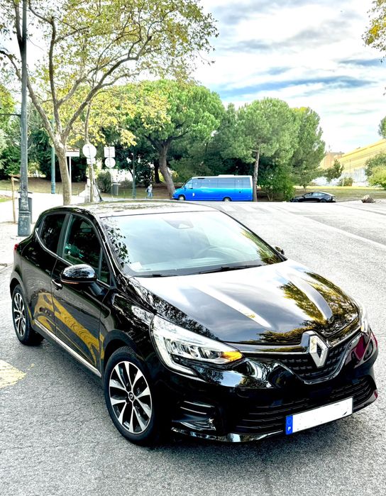 Renault Clio TCe 100cv Intens Preto – 26,500km