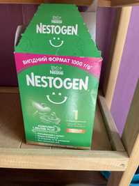 Пакет молочної суміші Nestogen 1