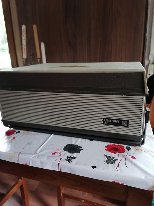 Sprzedam magnetofon szpulowy unitra ZRk  zk140T