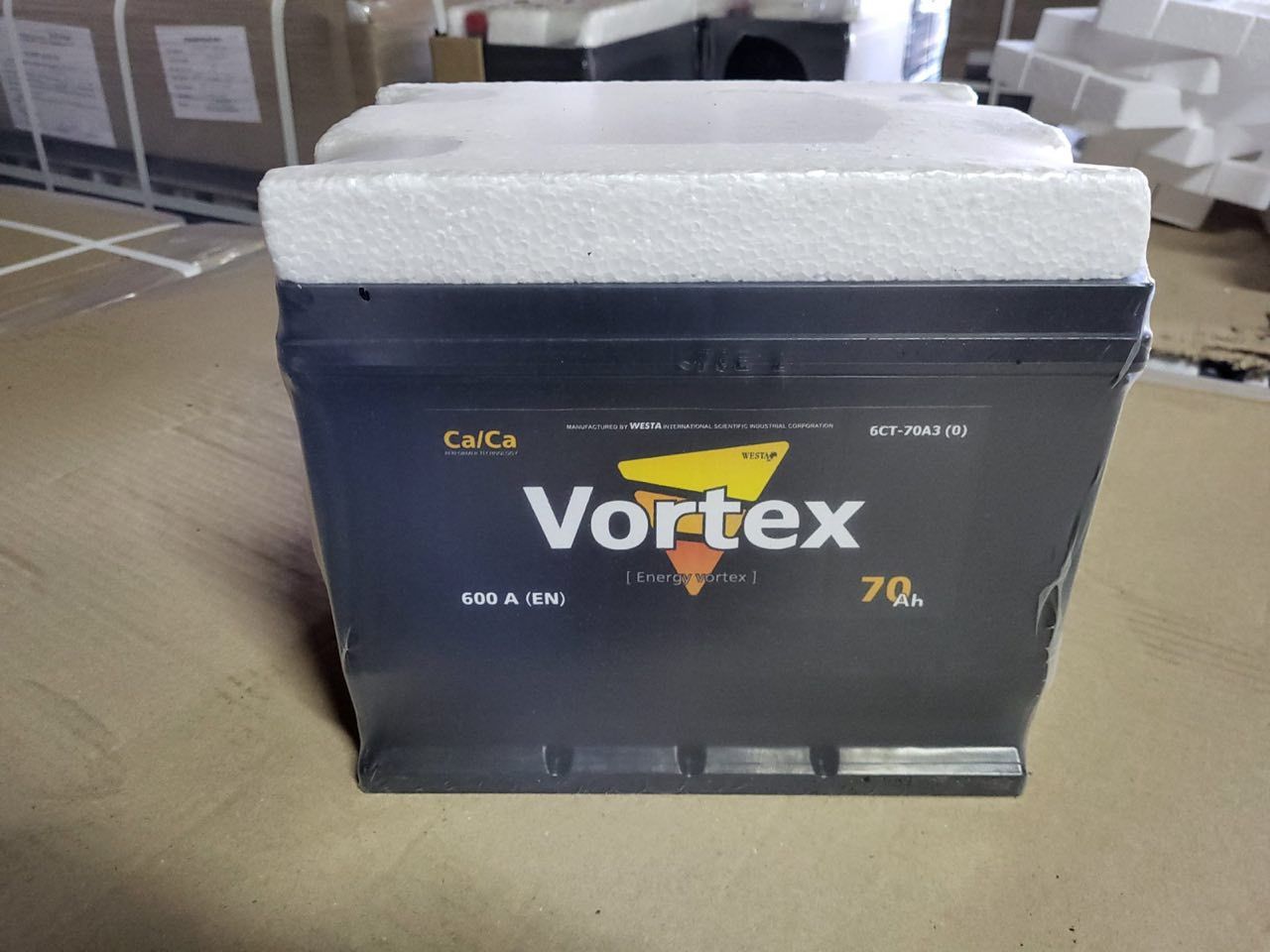 Новый аккумулятор Vortex(Westa) правый плюс. 259х175х220