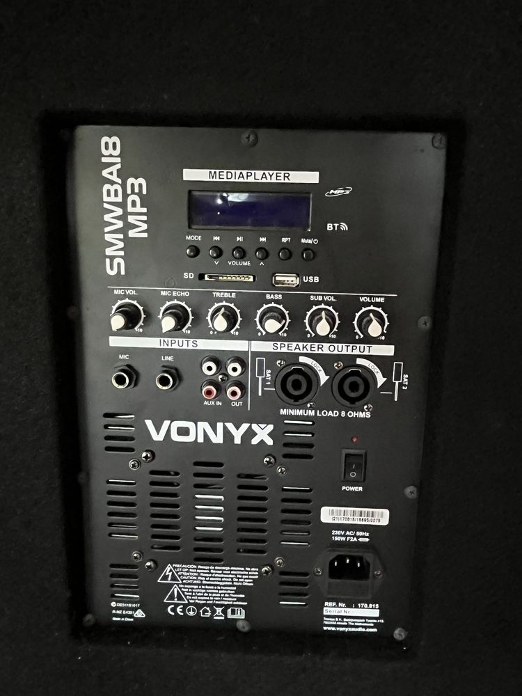 Sistema de som com 2 top’s e subwoofer de 18”