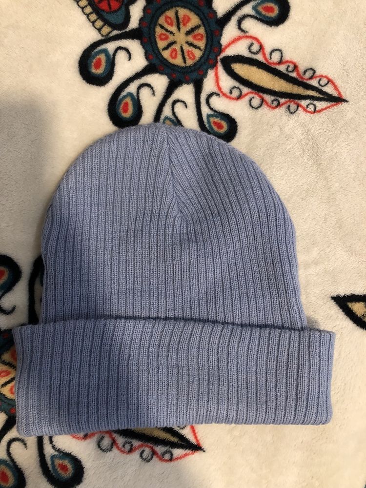 Damska czapka zimowa niebieska nowa cropp