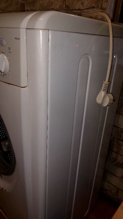 Indesit пральна машина