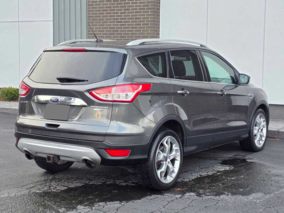 Ford Escape Titanium      2015