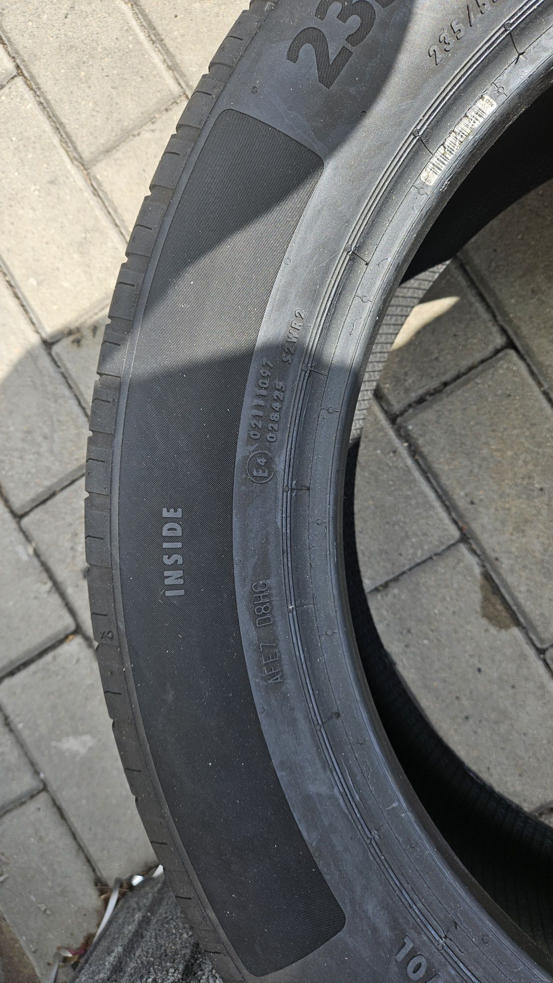 Opony Continental 235 55 R19