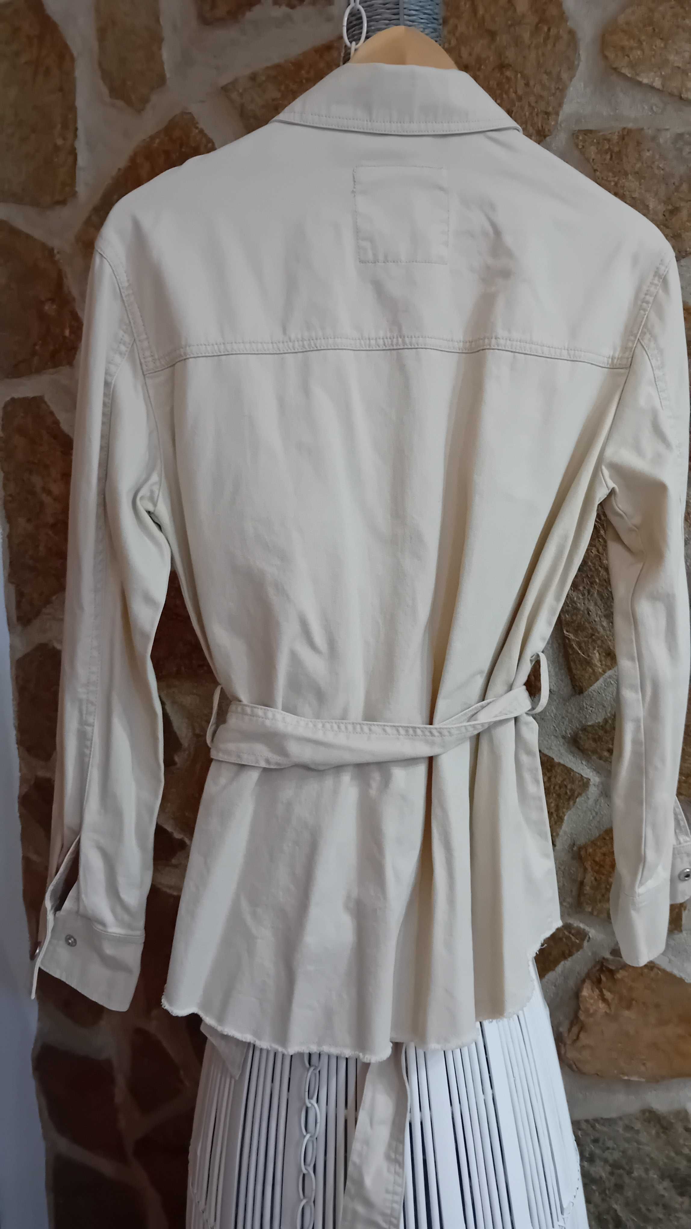 Camisa em sarja beje