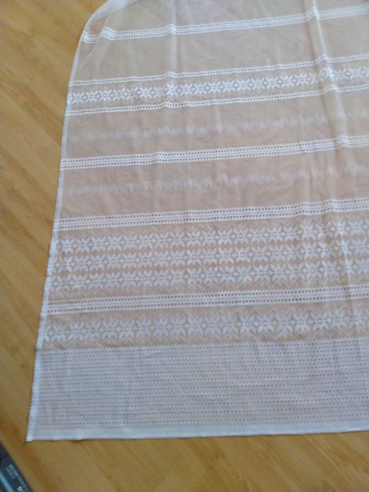 Biała uszyta firana 415x210 cm