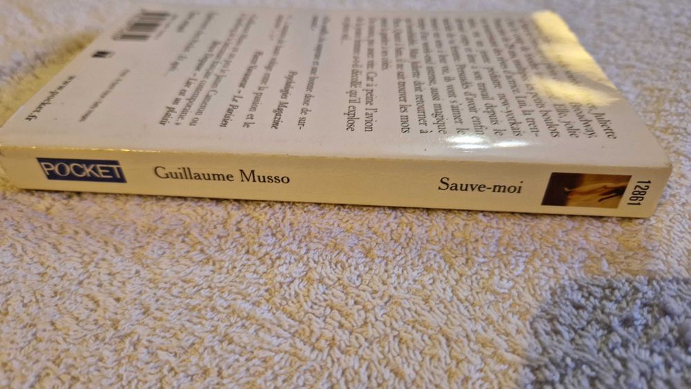 Livro "Sauve-Moi", de Guillaume Musso