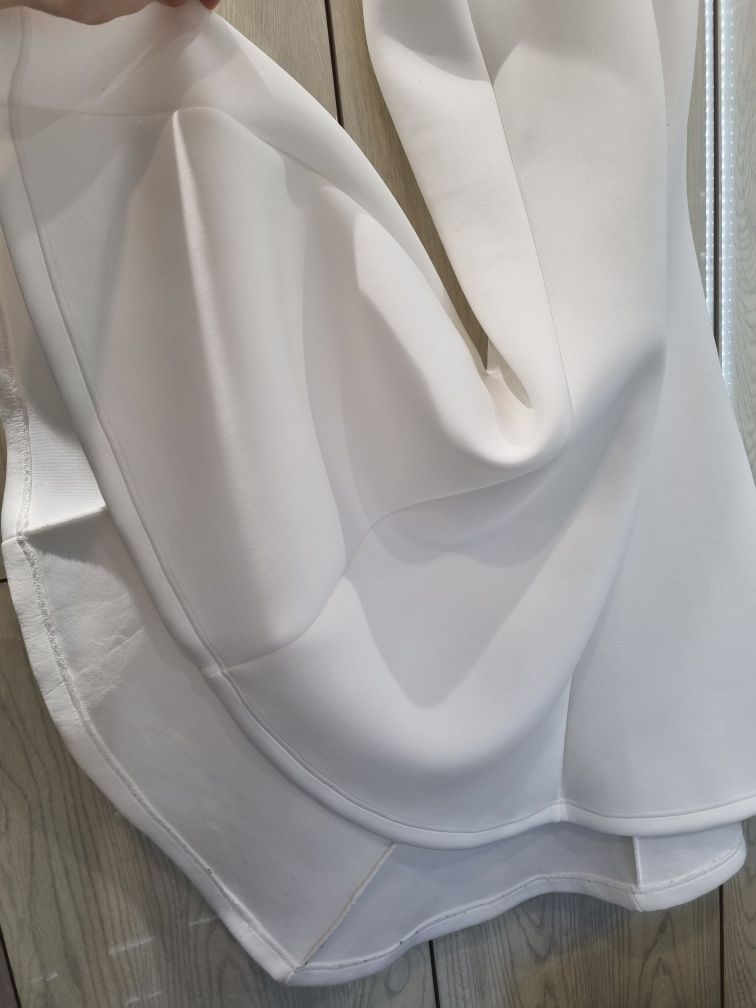 Biała suknia balowa/ ślubna