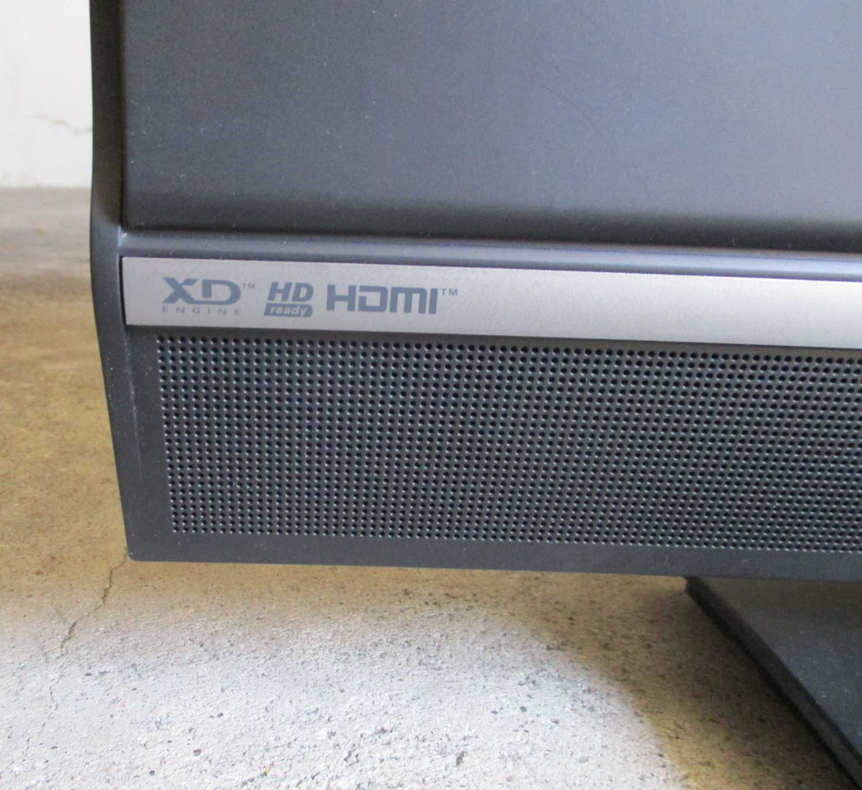 LCD - LG 32LE2R Usado e avariado (Ler descrição)