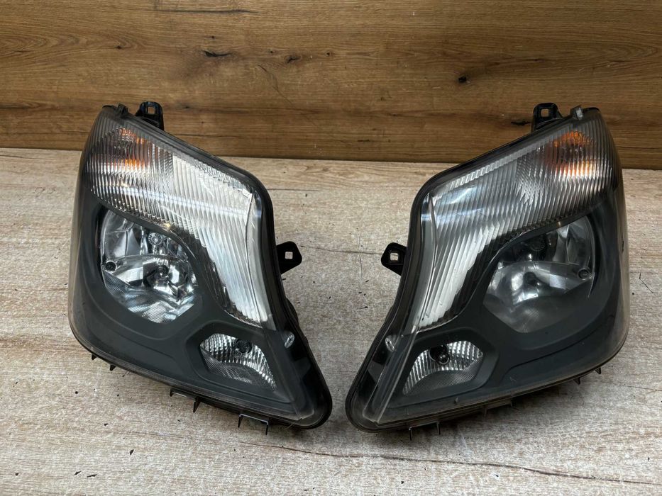 Lampa przednia lewa prawa Mercedes Sprinter 906 lift