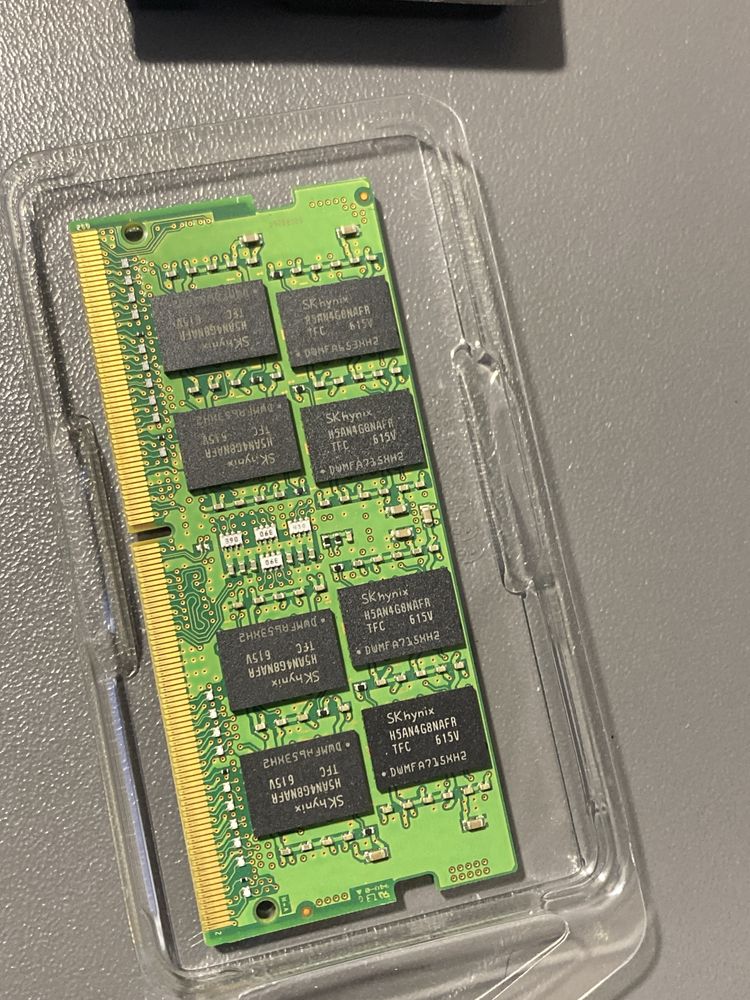 SK Hynix DDR4 8gb 2133 MHz 2 плашки