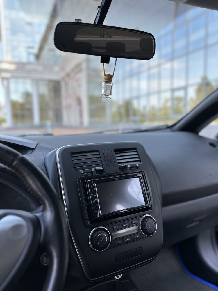 Свій Nissan Leaf 2015