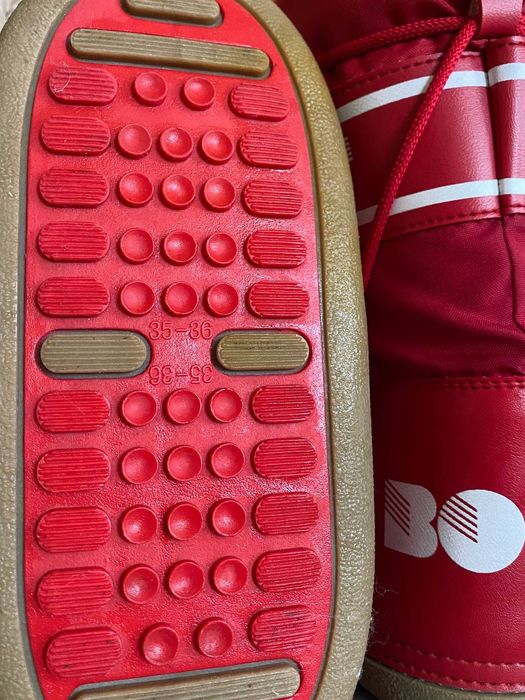 moon boots червоні