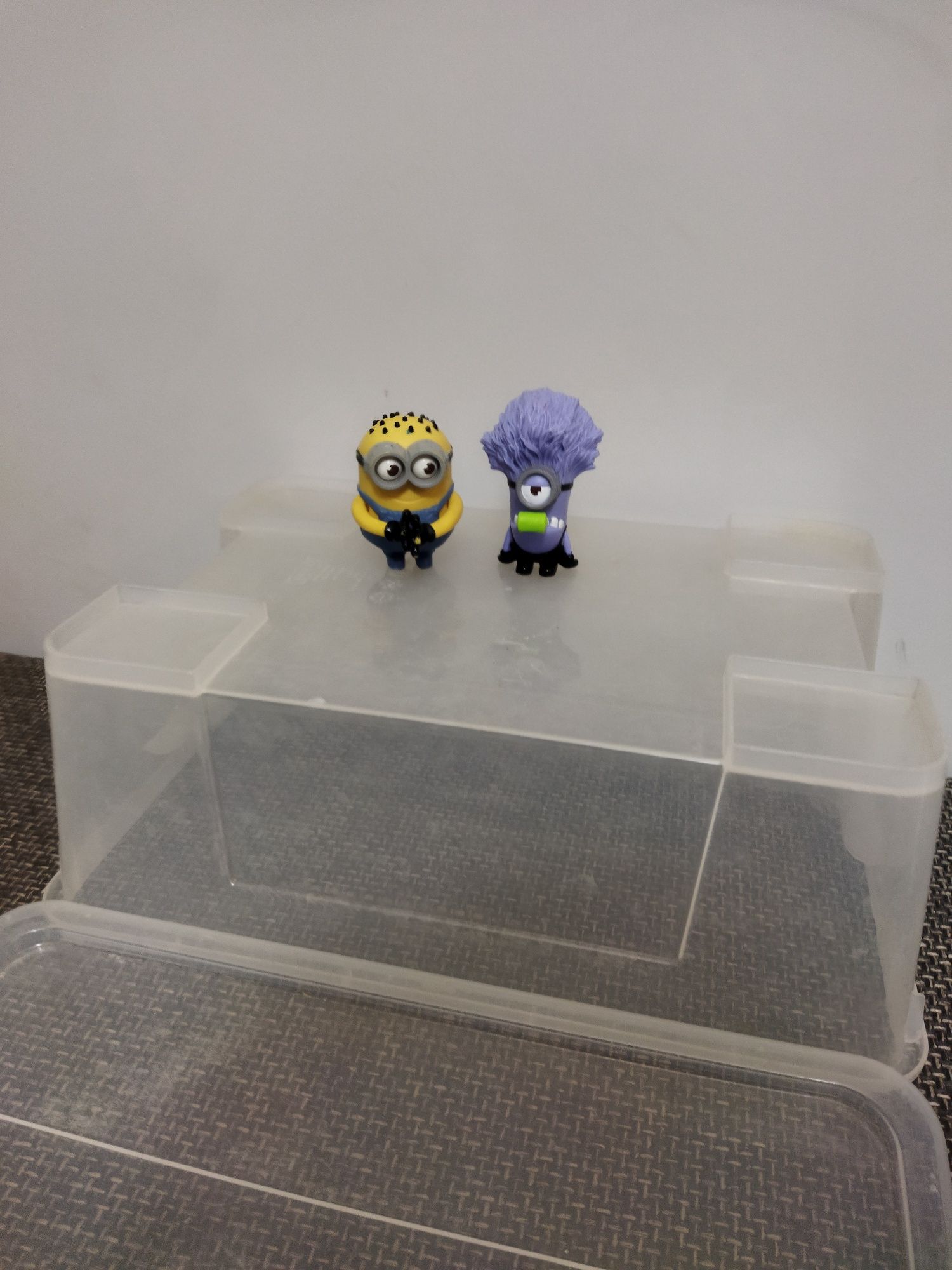 Minionki figurki