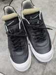 Adidasy nike 42.5 skóra  jak nowe oryginalne