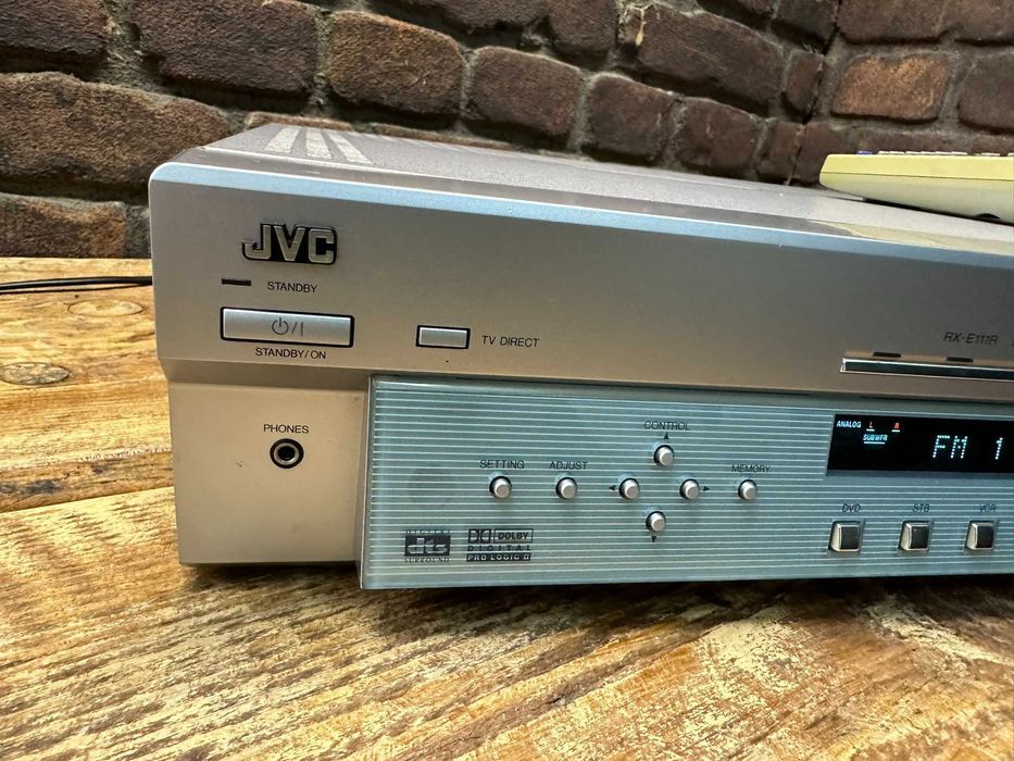 Amplituner JVC RX-E111R z pilotem