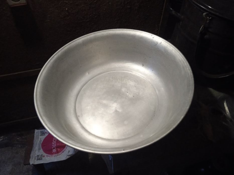Продам Кастрюлю срочно