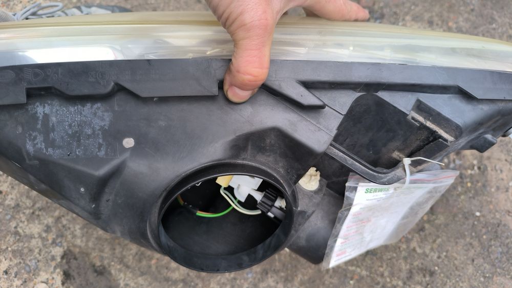 Sprzedam lampę do C4 Grand Picasso 2007r