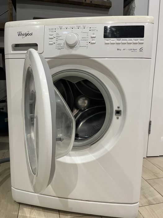 Пральна машина Whirlpool на 6кг загрузки білизни