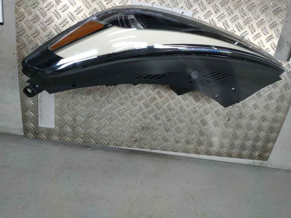 Hyundai/Kia Tucson 3 16- фара L нова без упаковки галоген FA0754 92101