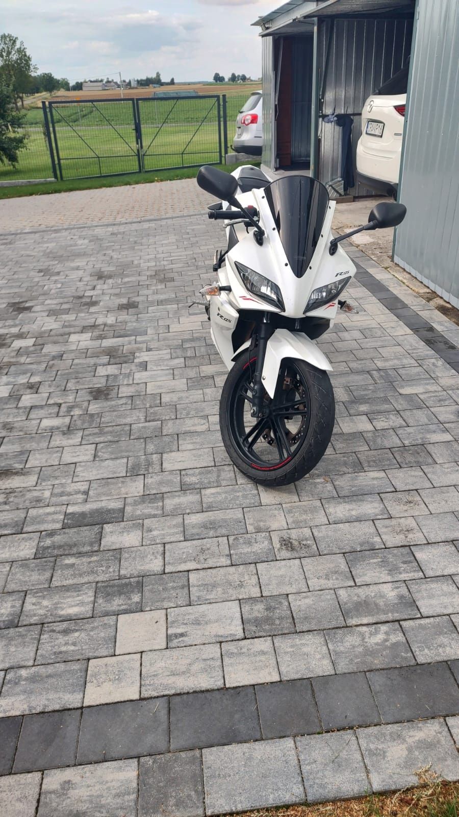 Sprzedam Yamaha R125