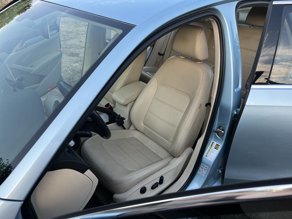 Volkswagen Passat B7 USA 2.5 газ/бензин