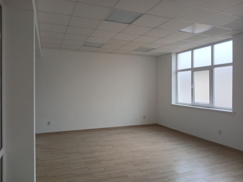 Продаж приміщення в ТЦ під комкрцію