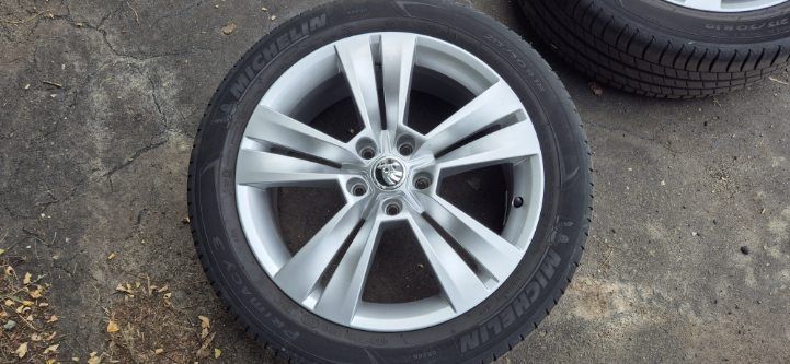 Koła 215/50/18 Skoda Karoq 5x112
