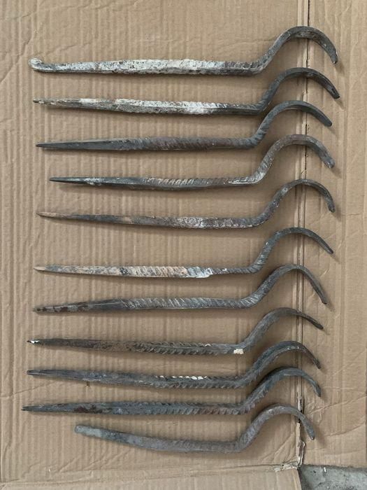 Кріплення для чавунних батарей