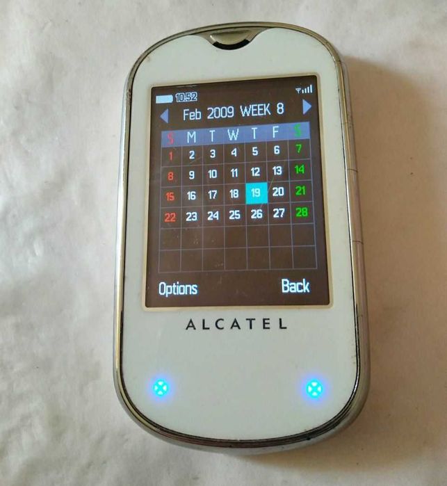 Маленький Alcatel OT-708