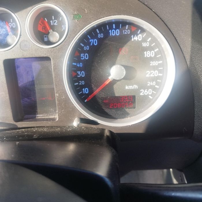 Audi tt 1.8.t.180km