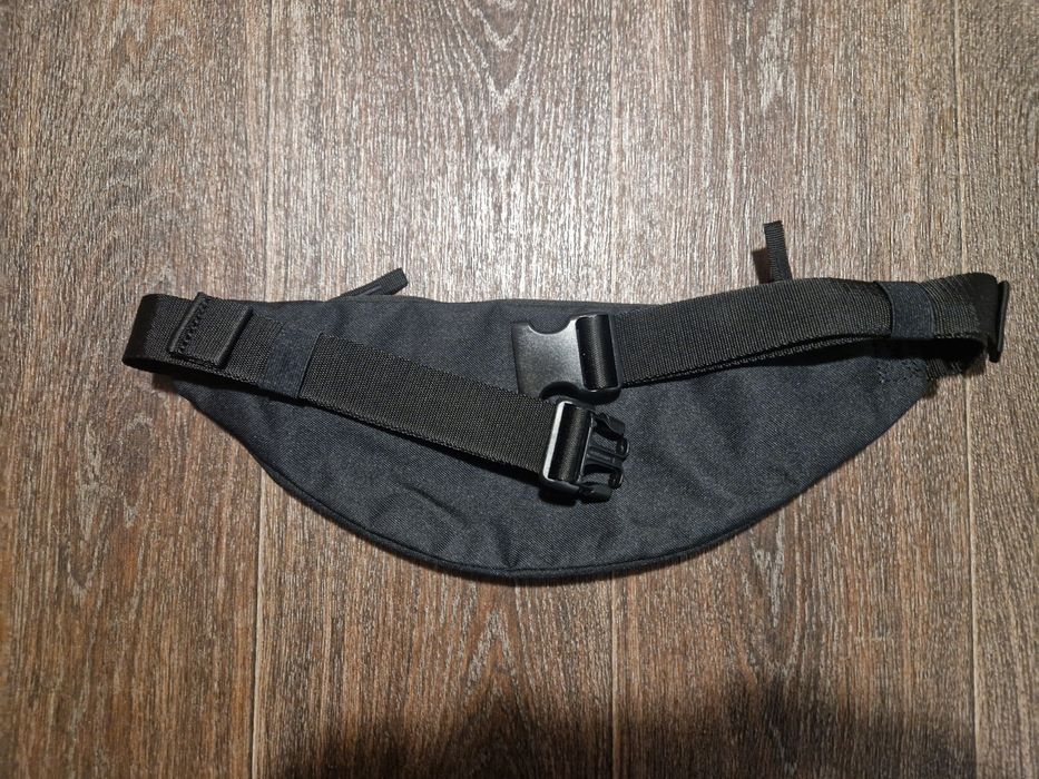 Бананка Nike новая без бирок